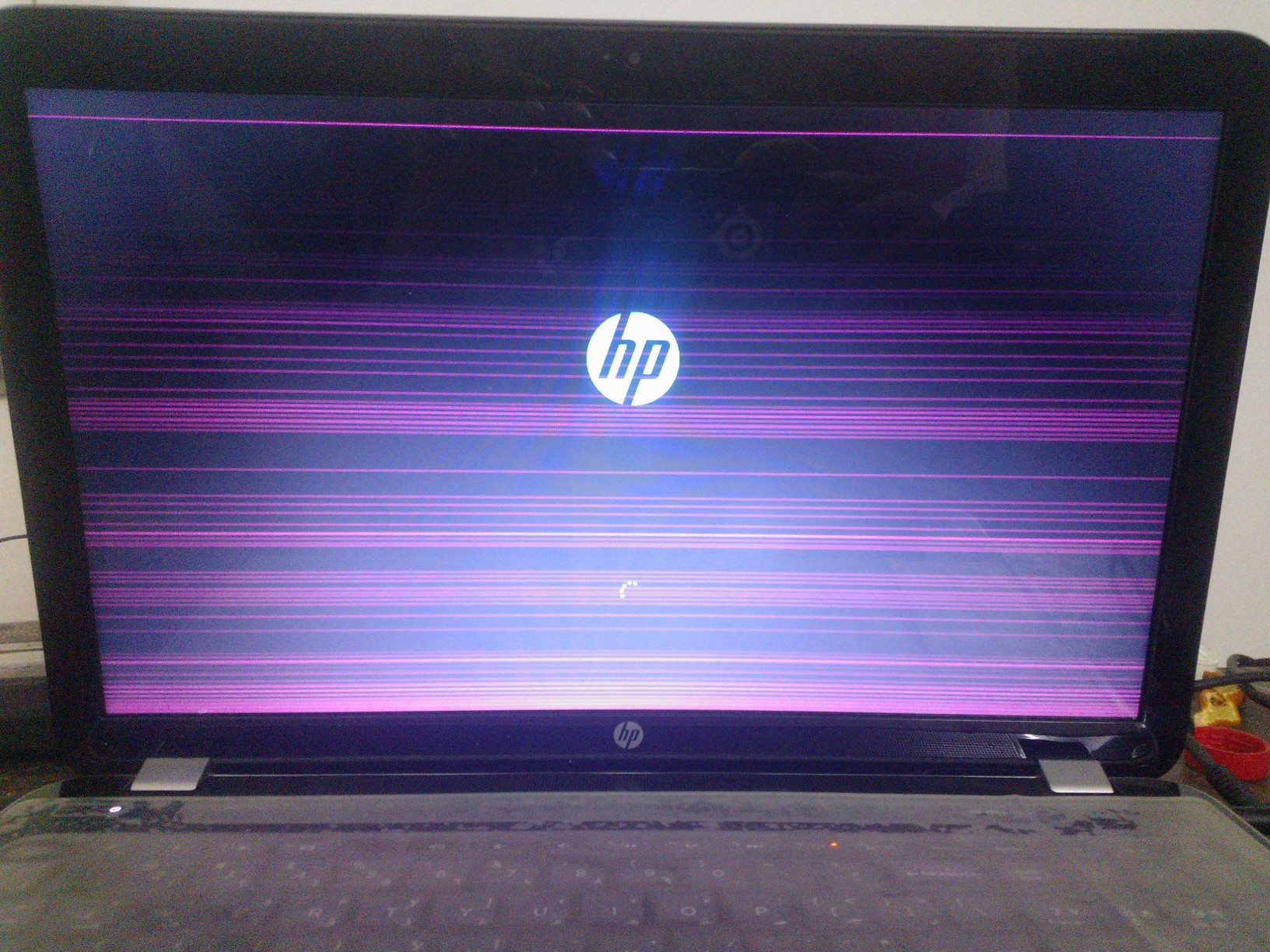 hp laptop display flickering