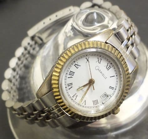 caravelle quartz watch