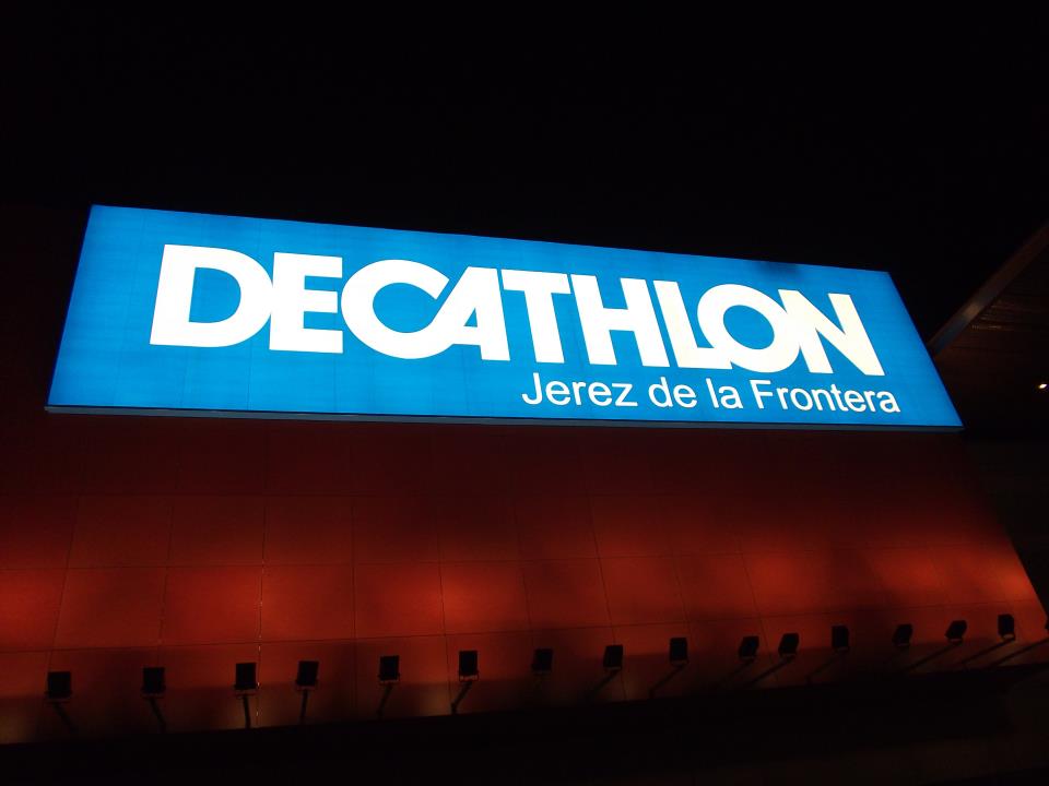 decathlon conil de la frontera