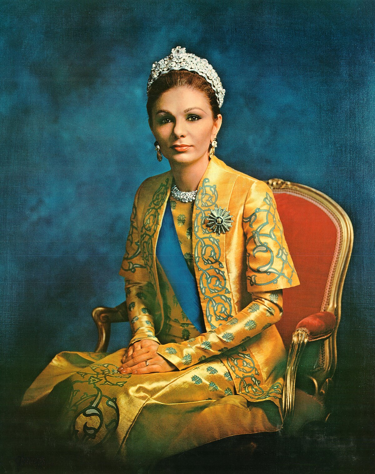 farah pahlavi net worth