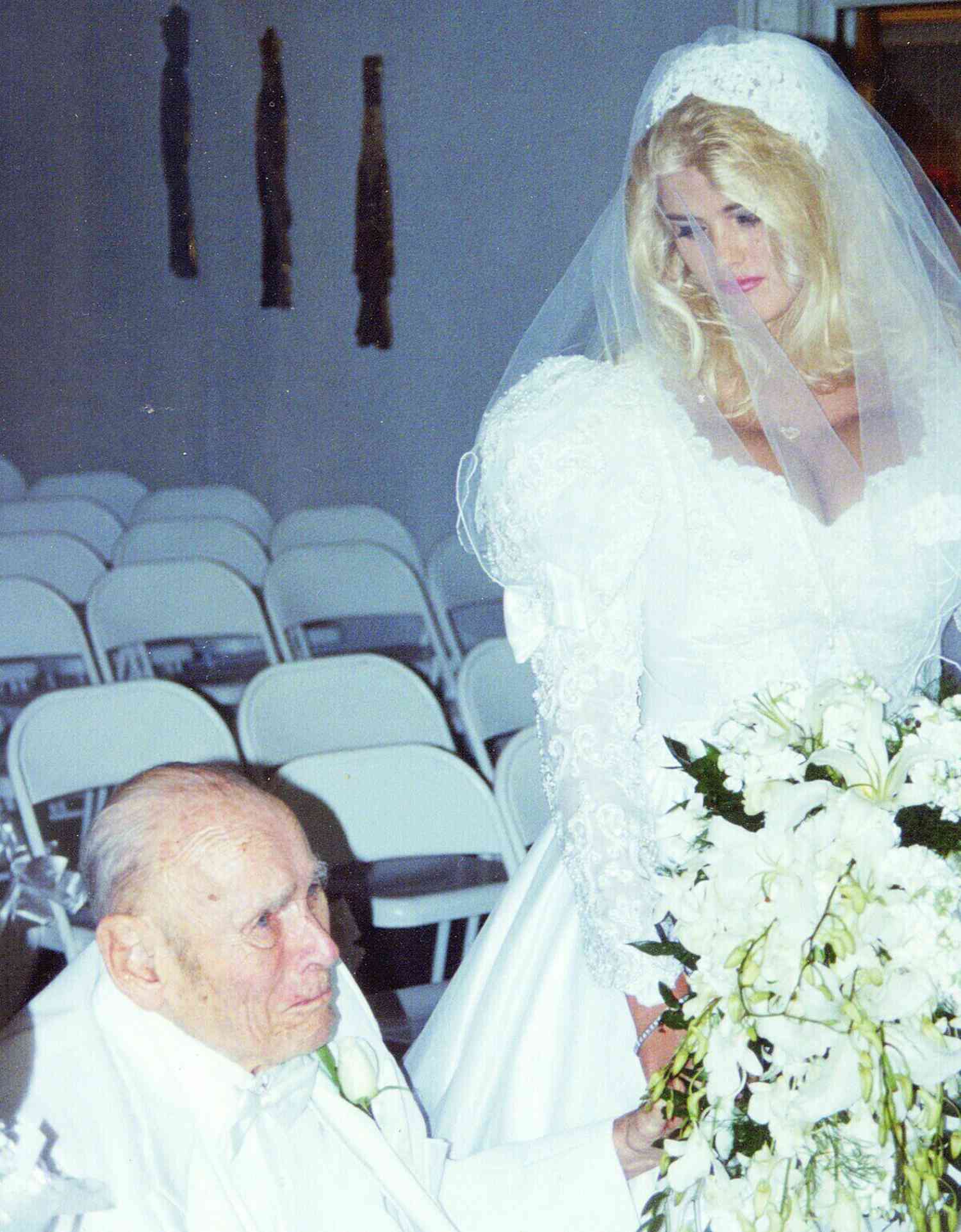 anna nicole smith wedding photo