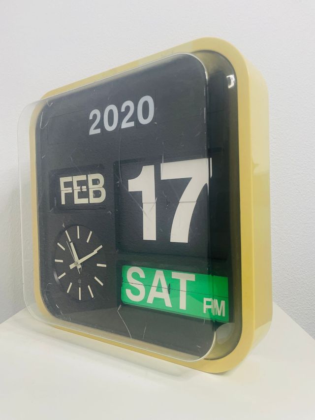 habitat flip clock