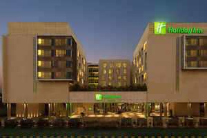 best hotels near delhi airport