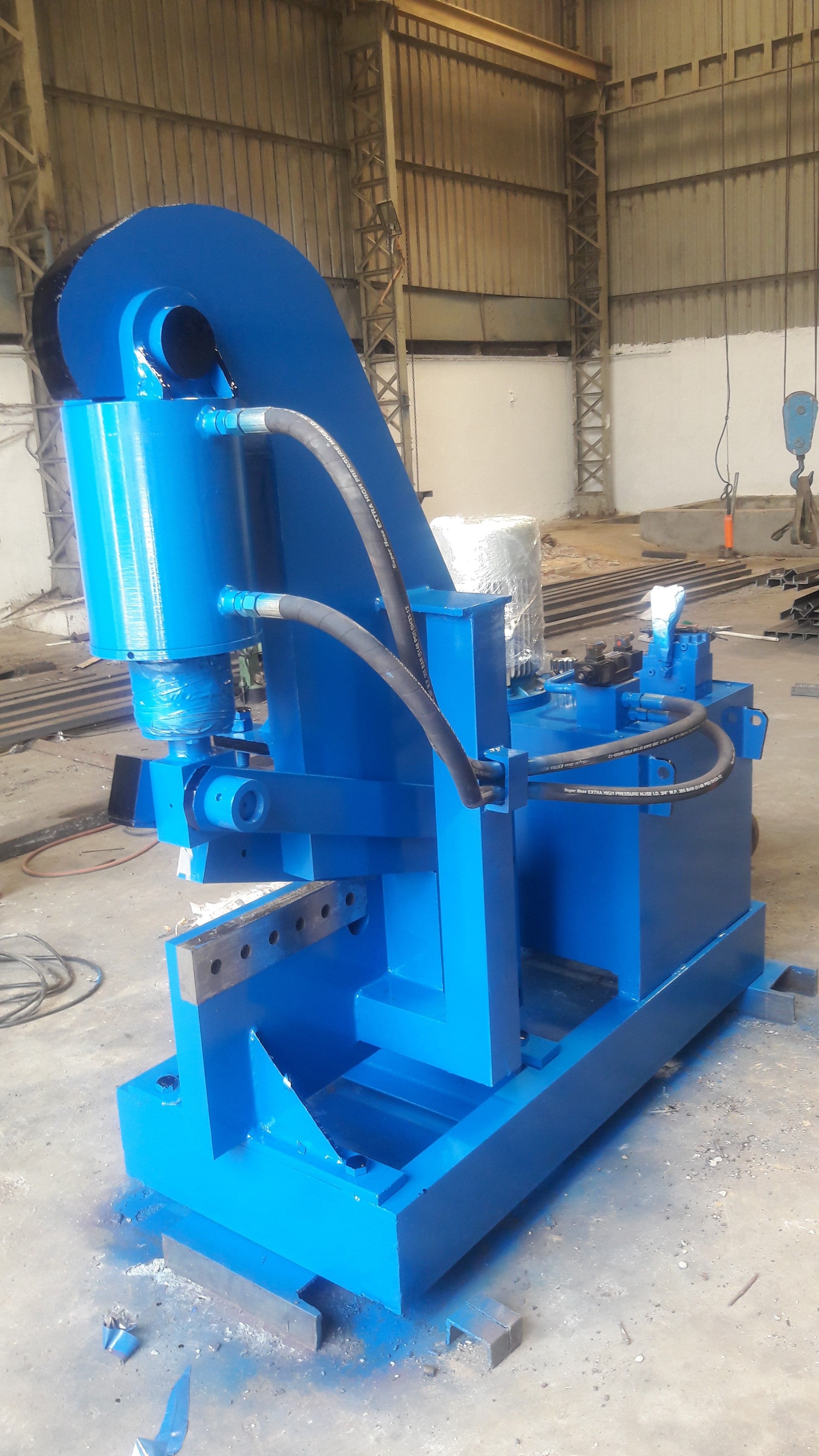 hydraulic angle cutting machine