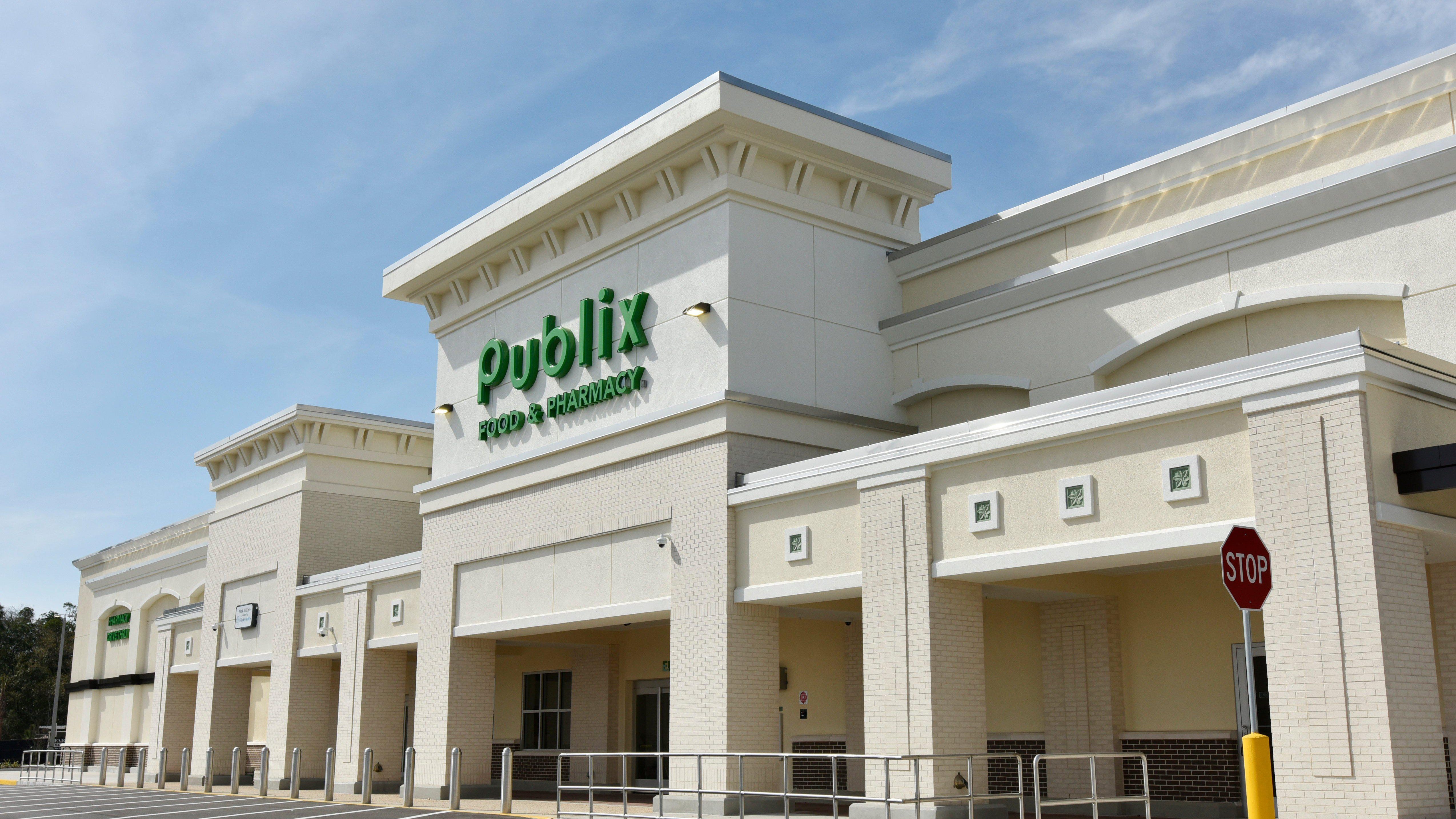 what time does publix close