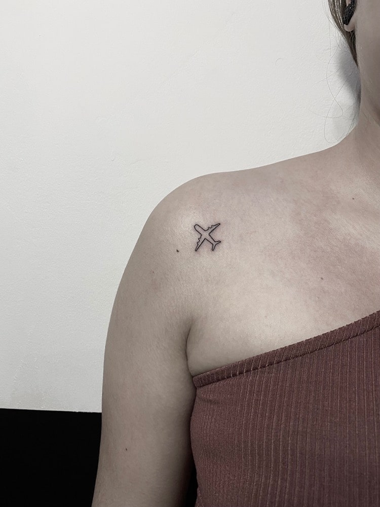 tatuajes en el hombro para mujer pequeños