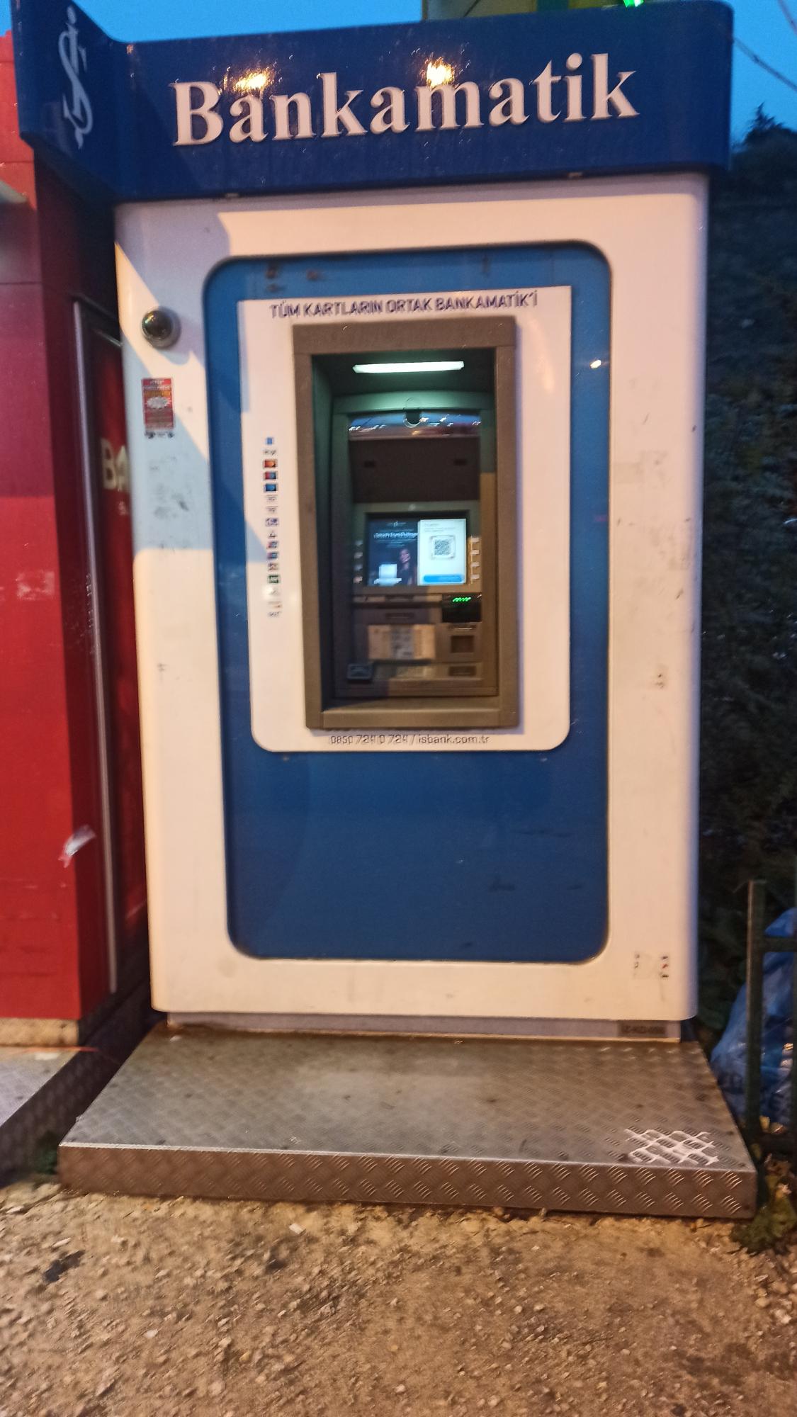 iş bankası atm