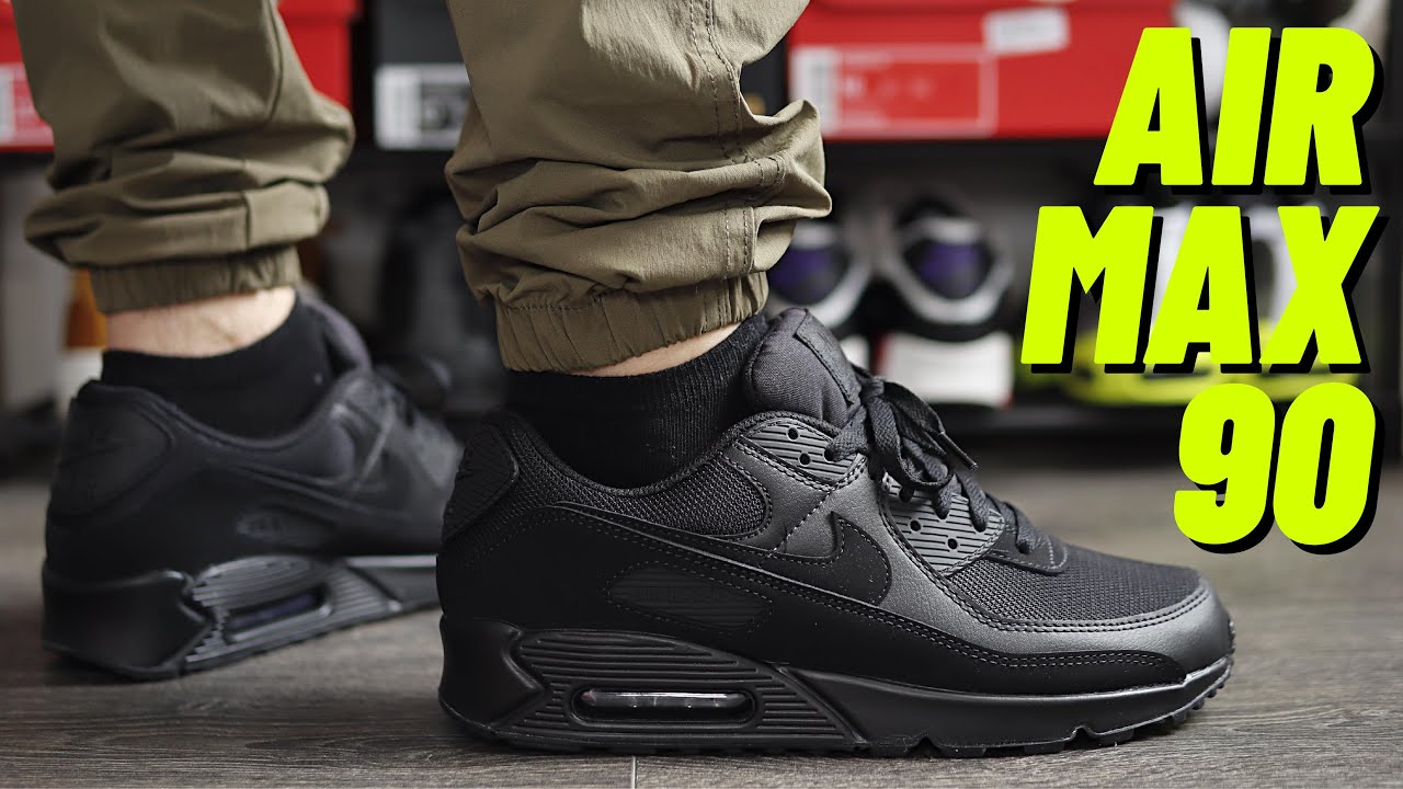 black on black air max 90