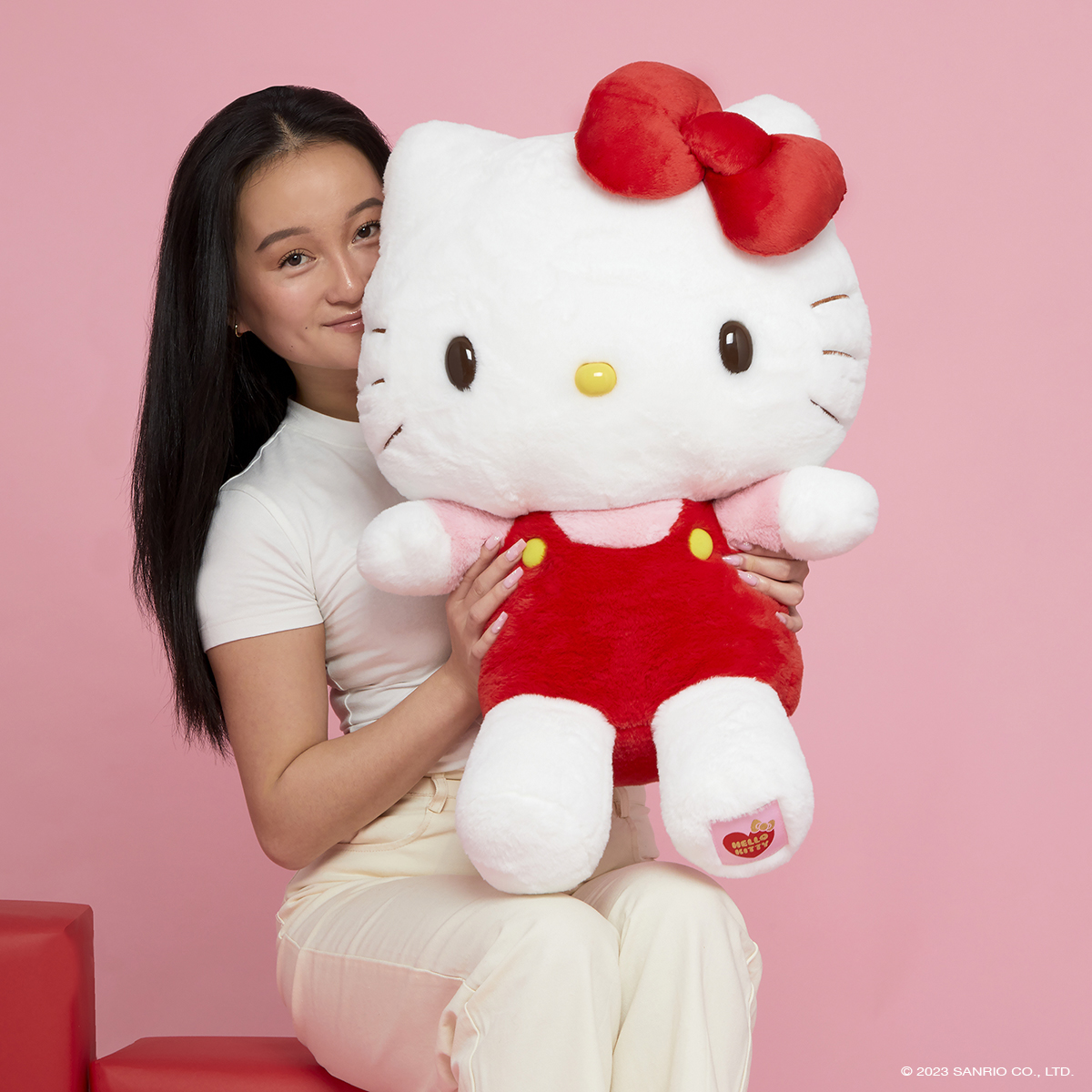 giant hello kitty plush