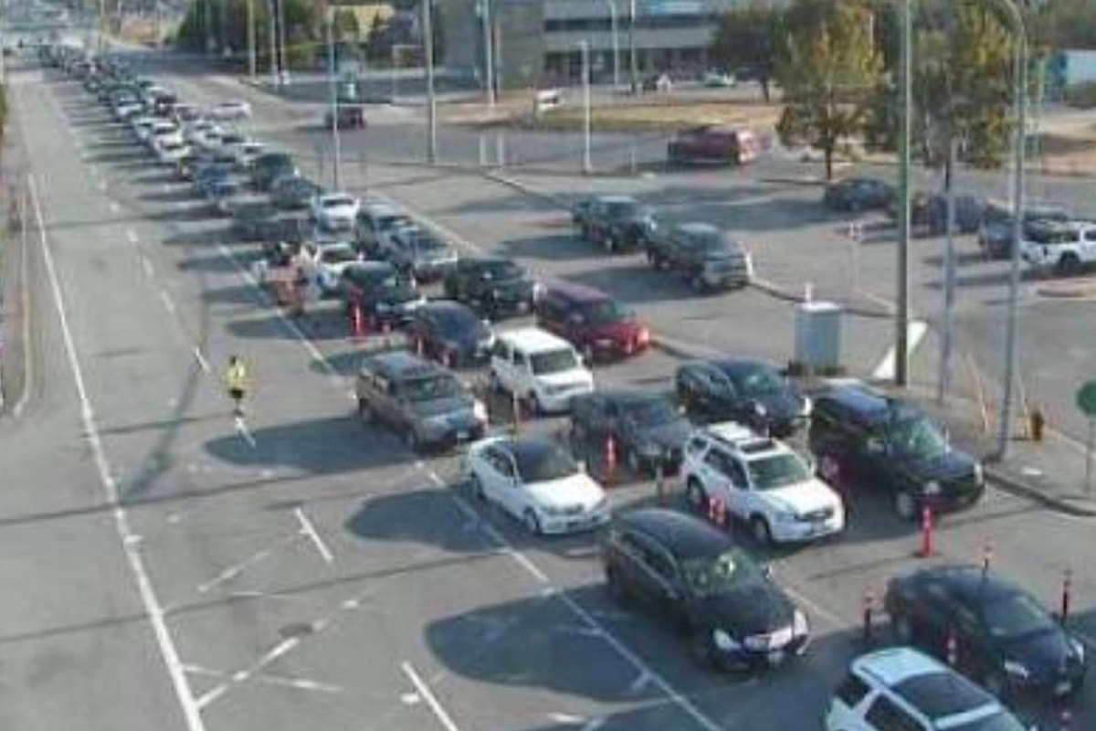 lynden border crossing wait times