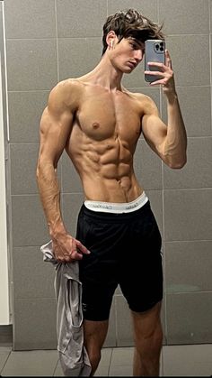 chicos musculosos abdominales