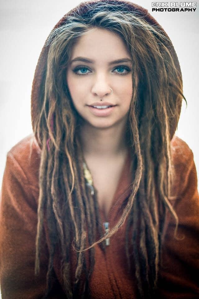 chicas con rastas