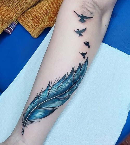 significado tatuajes de plumas para mujeres