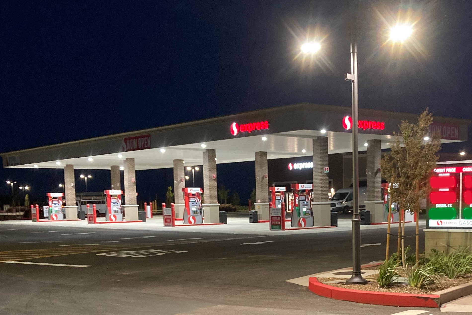 fuel stations near me open