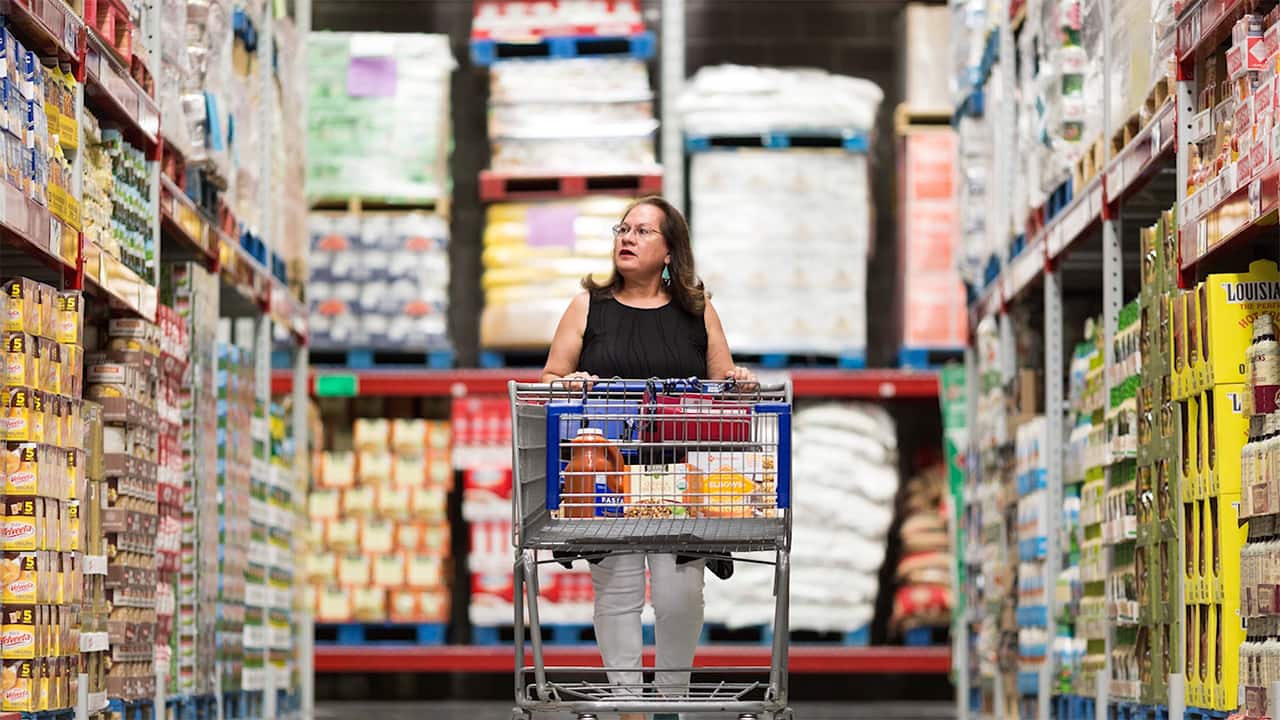 what time can sams club plus members start shopping