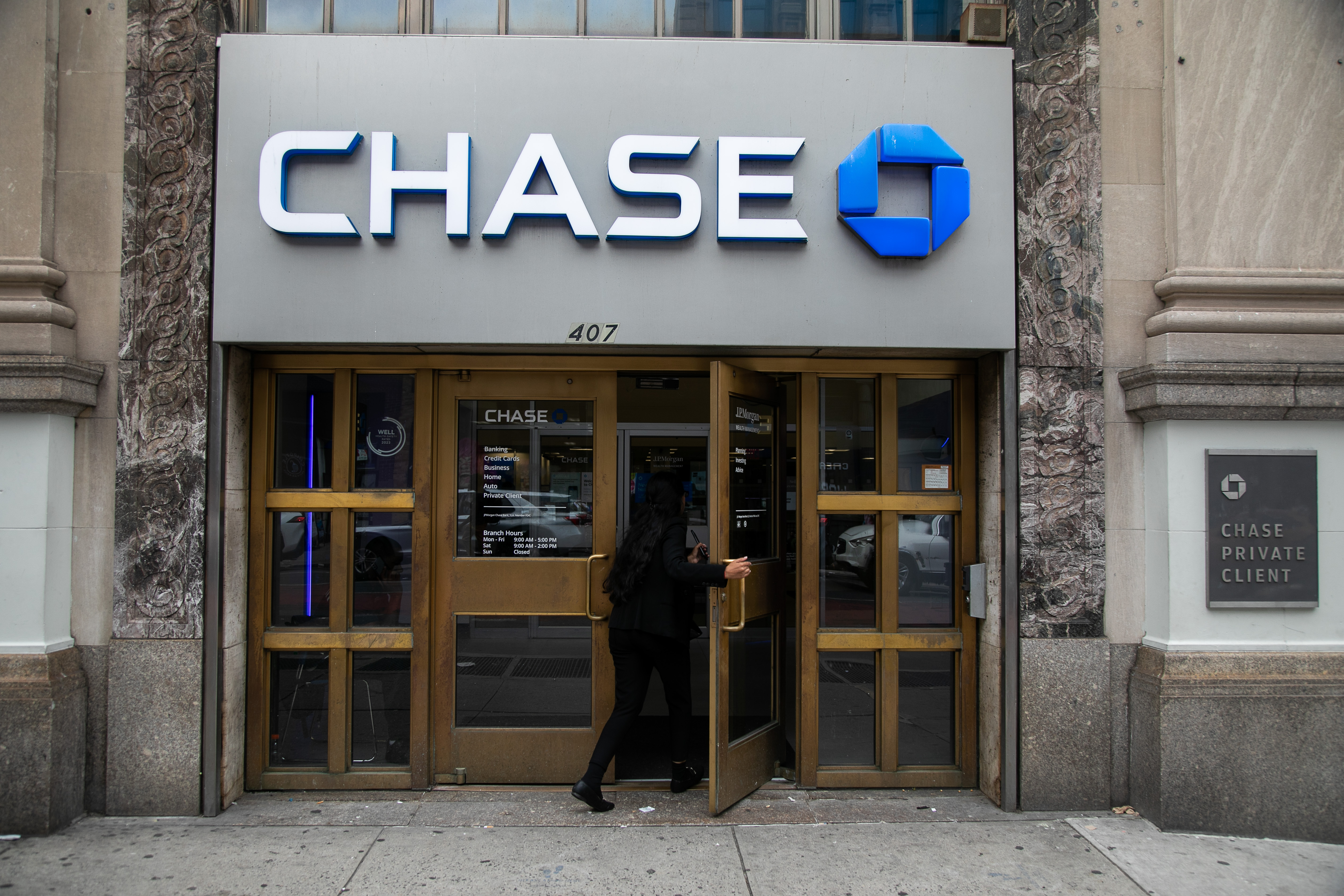 will chase bank be open tomorrow