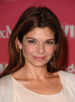 actress laura san giacomo