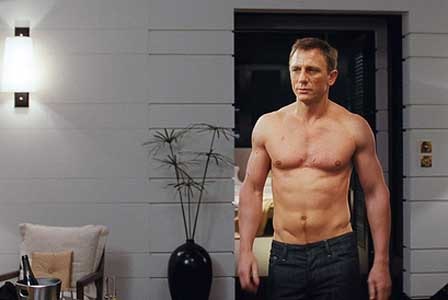 daniel craig shirtless