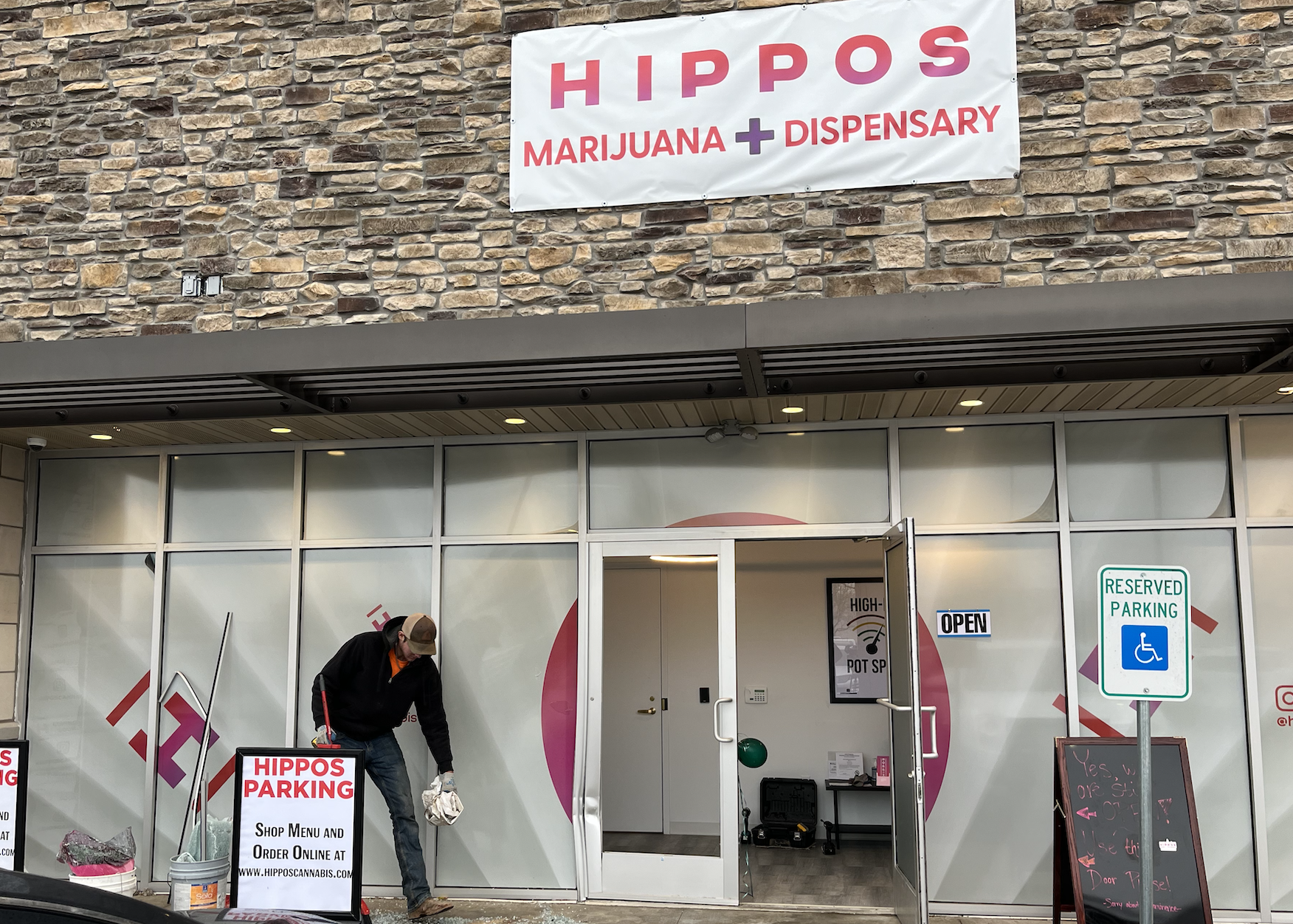 hippos dispensary