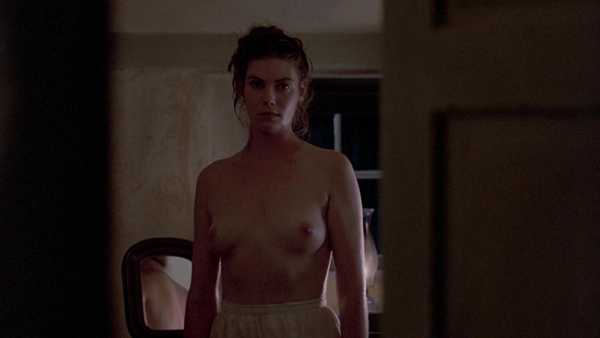 nude kelly mcgillis