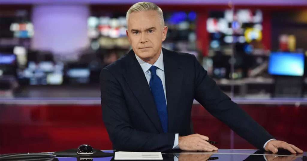 huw edwards photo trousers