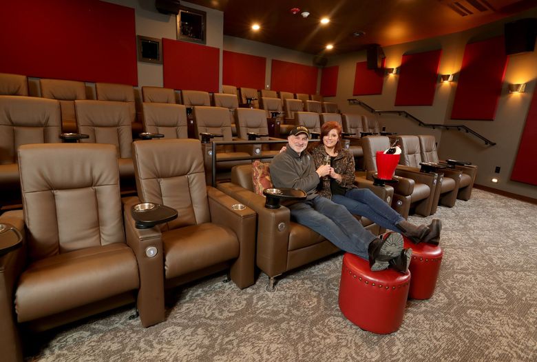 seattle movie theaters with recliners