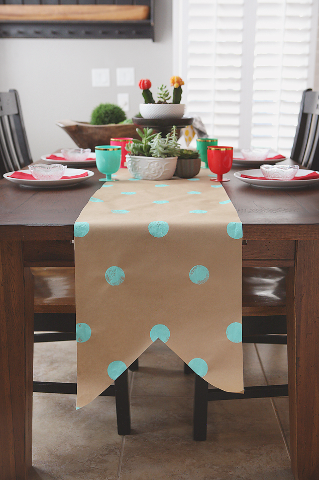 paper table linens