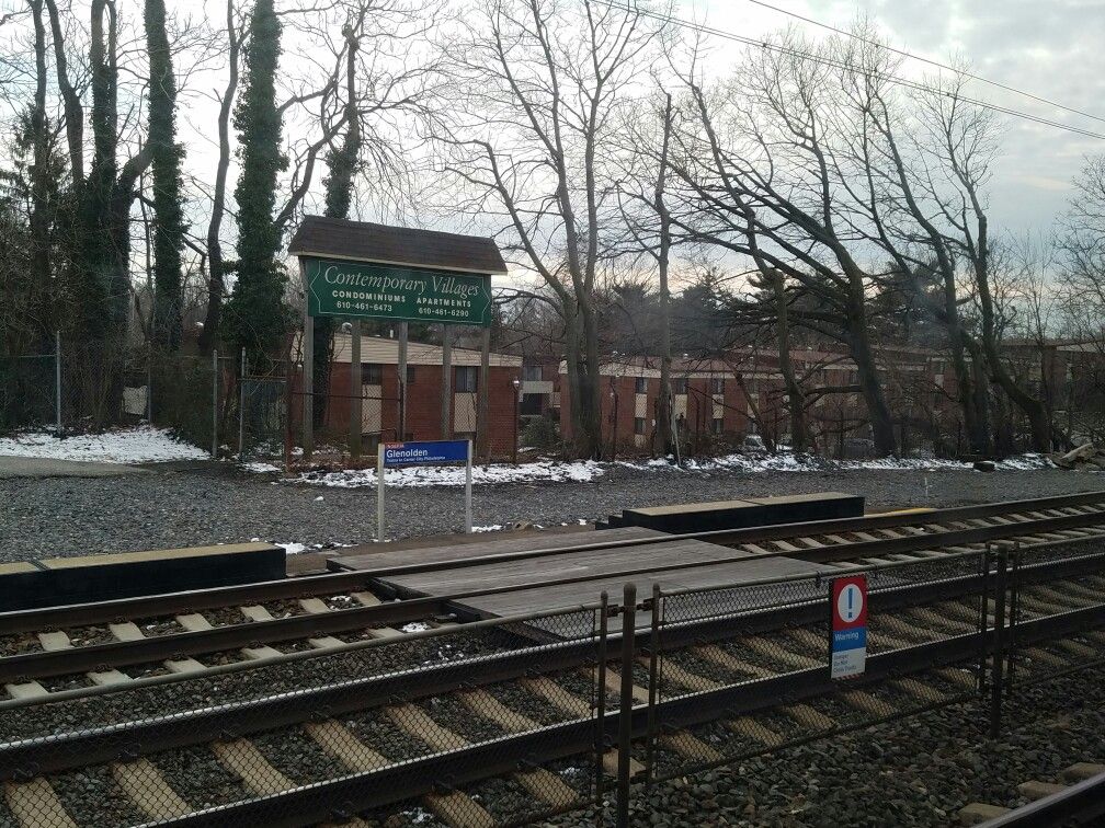 glenolden train station