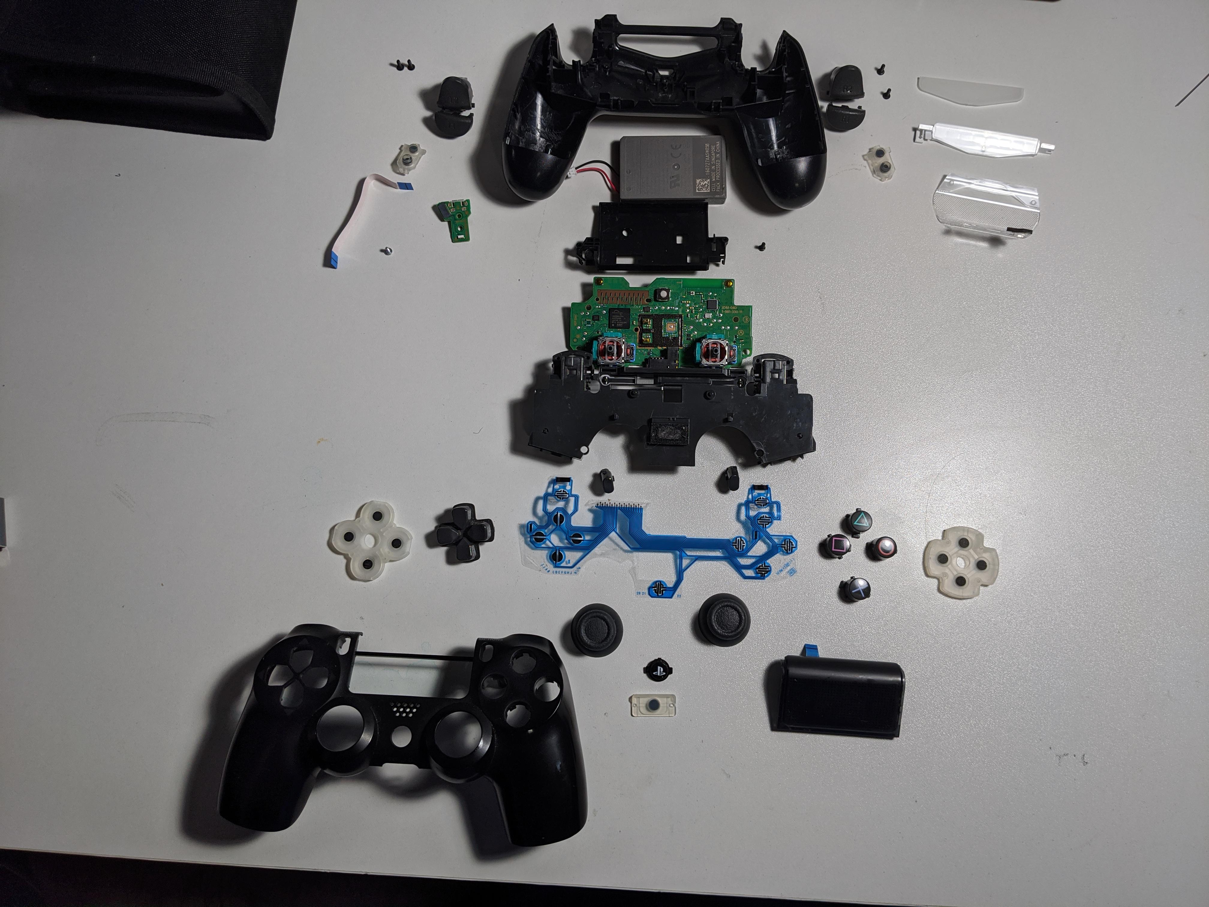 dismantling ps4 controller