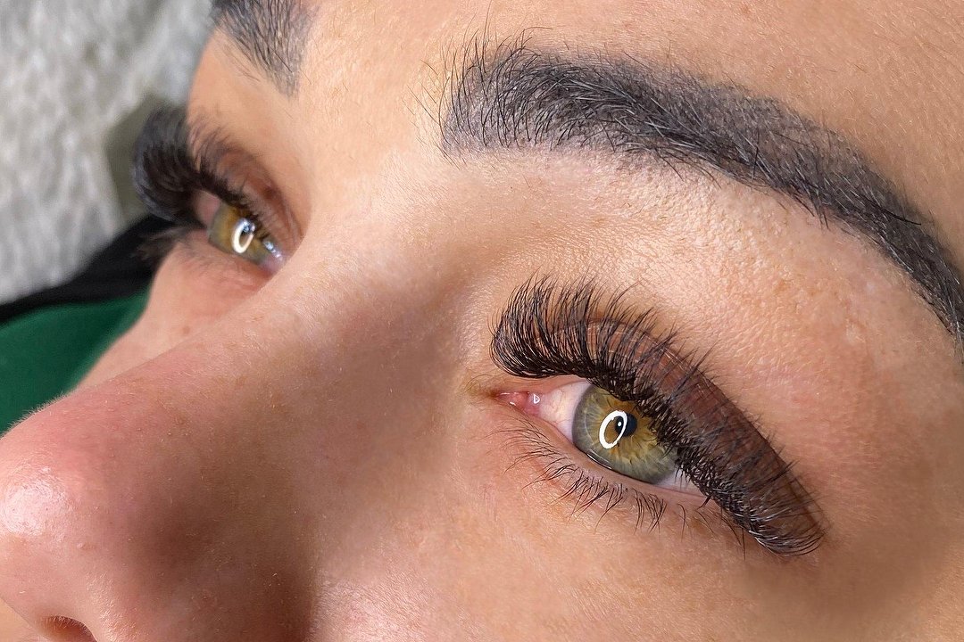 lash lift and tint glasgow