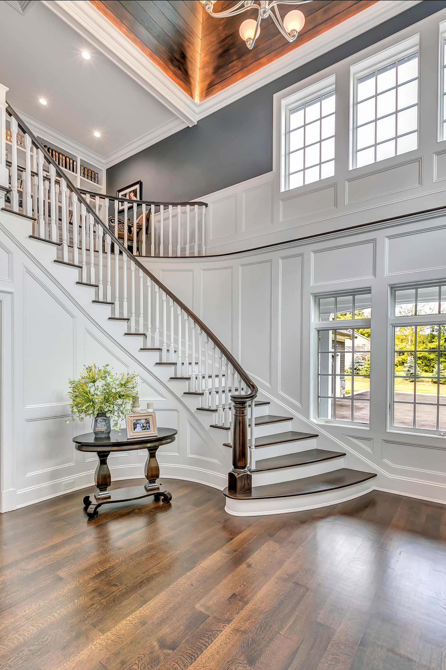 wall panelling for staircases