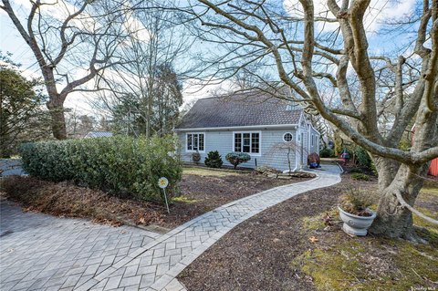 house for sale in hampton bays ny