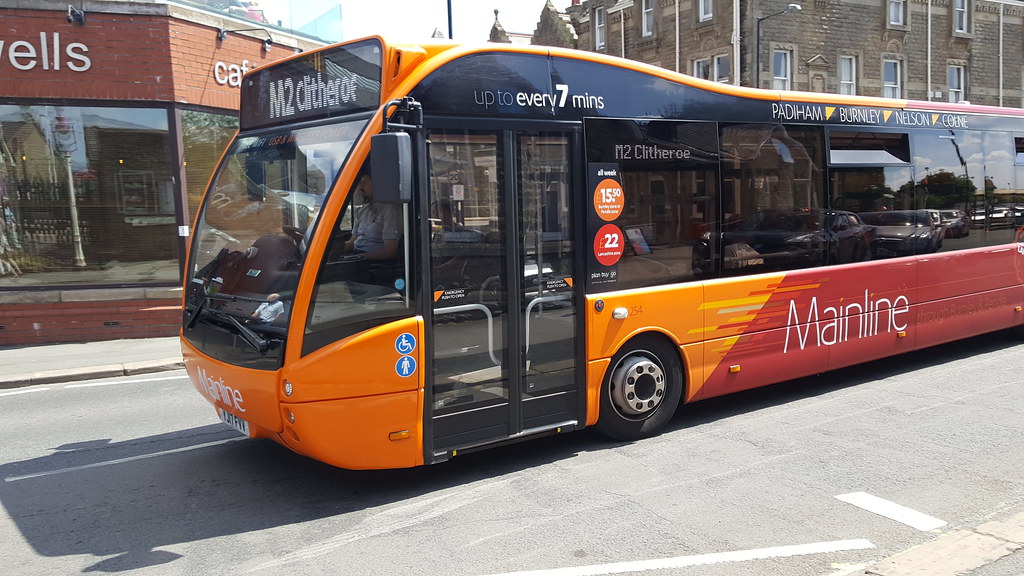 buses from clitheroe to burnley