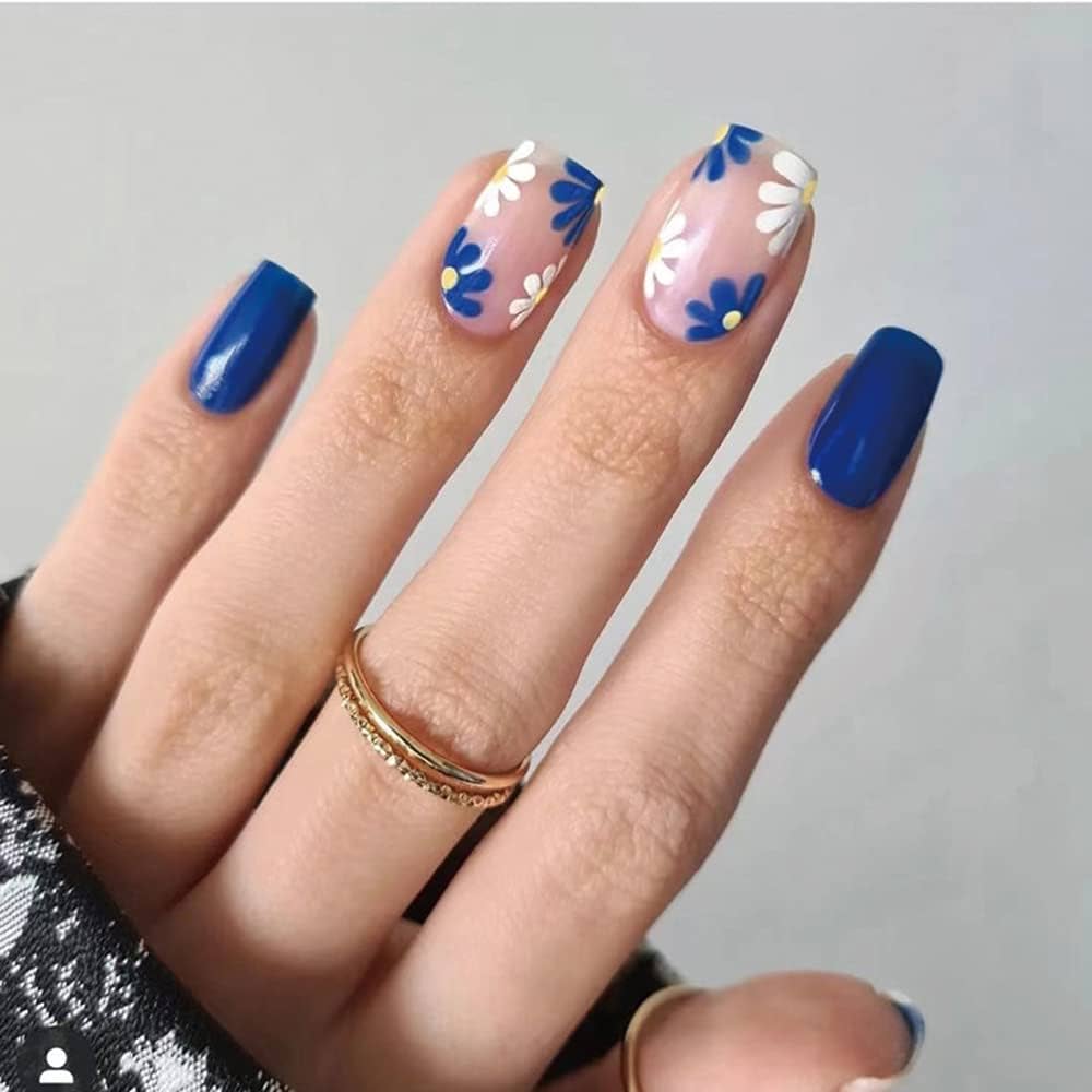 blue nails designs short