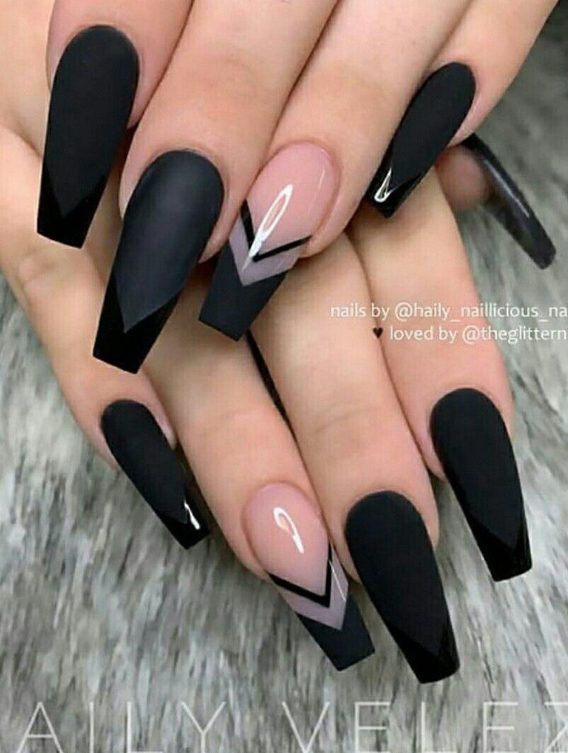 acrylic nails designs black