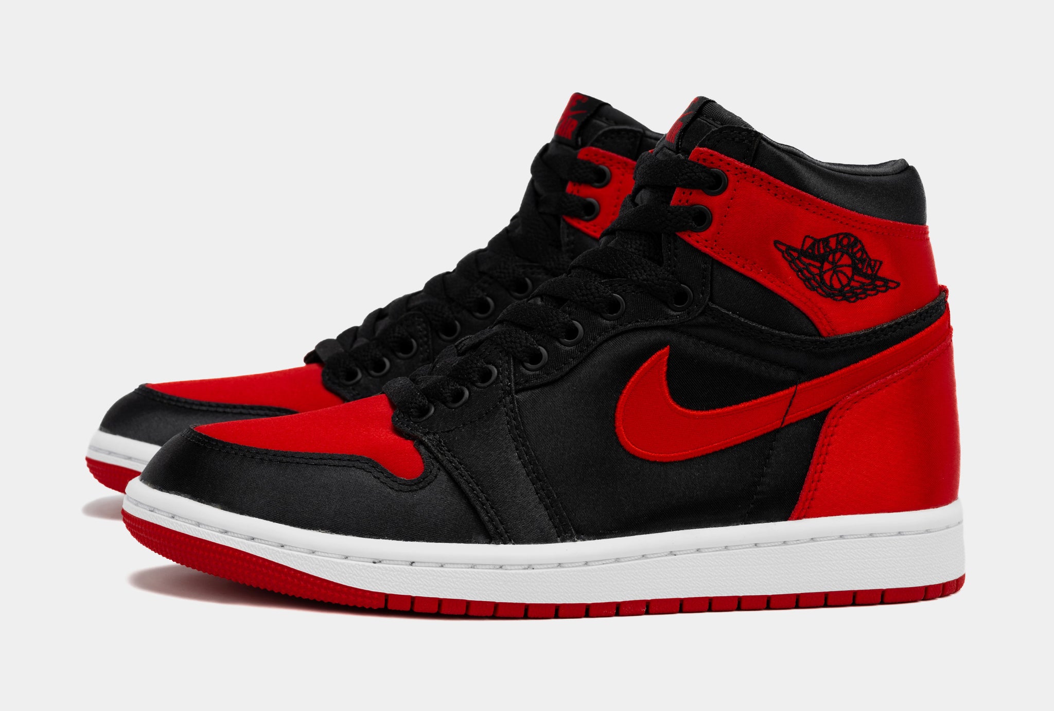 air jordan 1s red and black