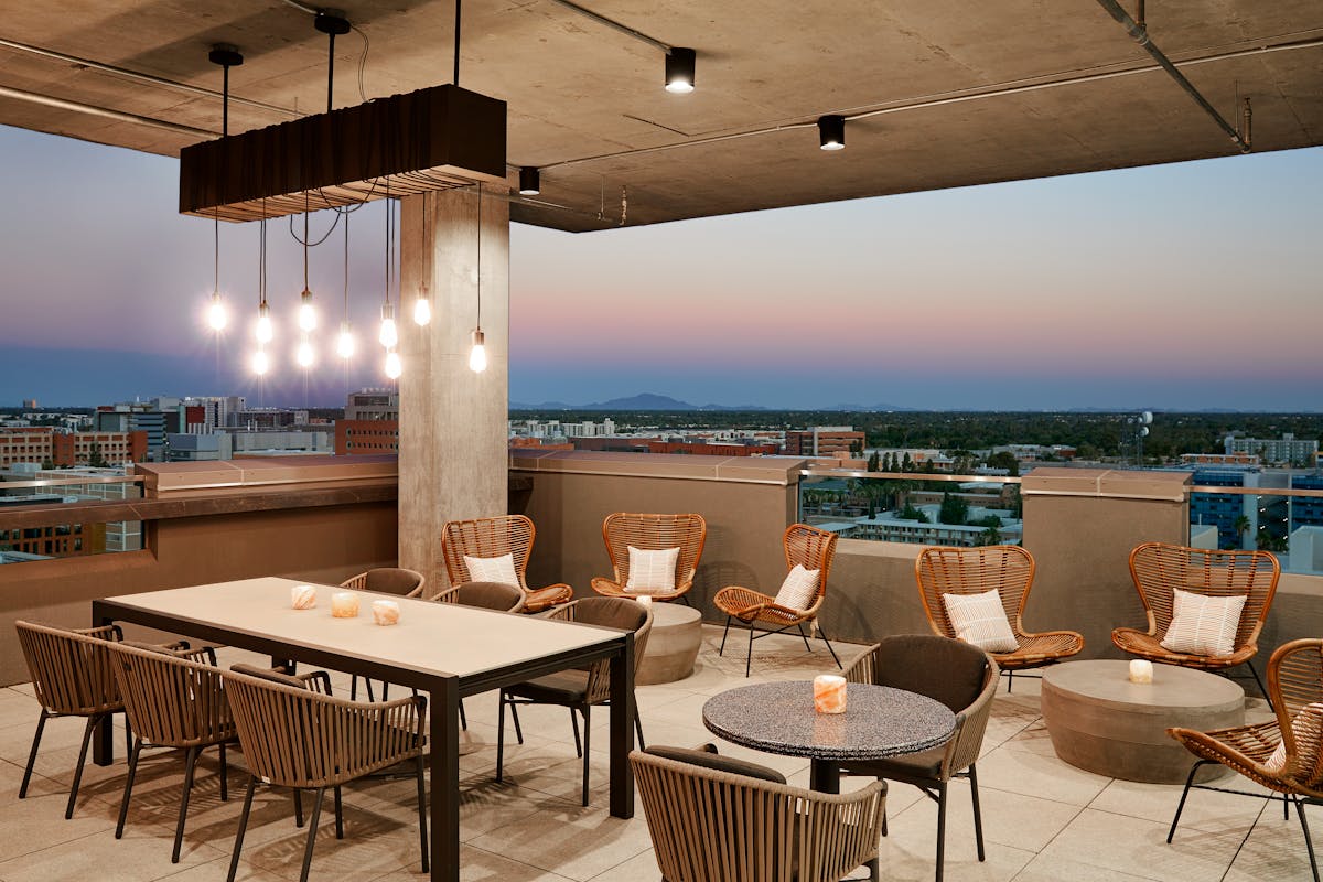 alibi rooftop lounge