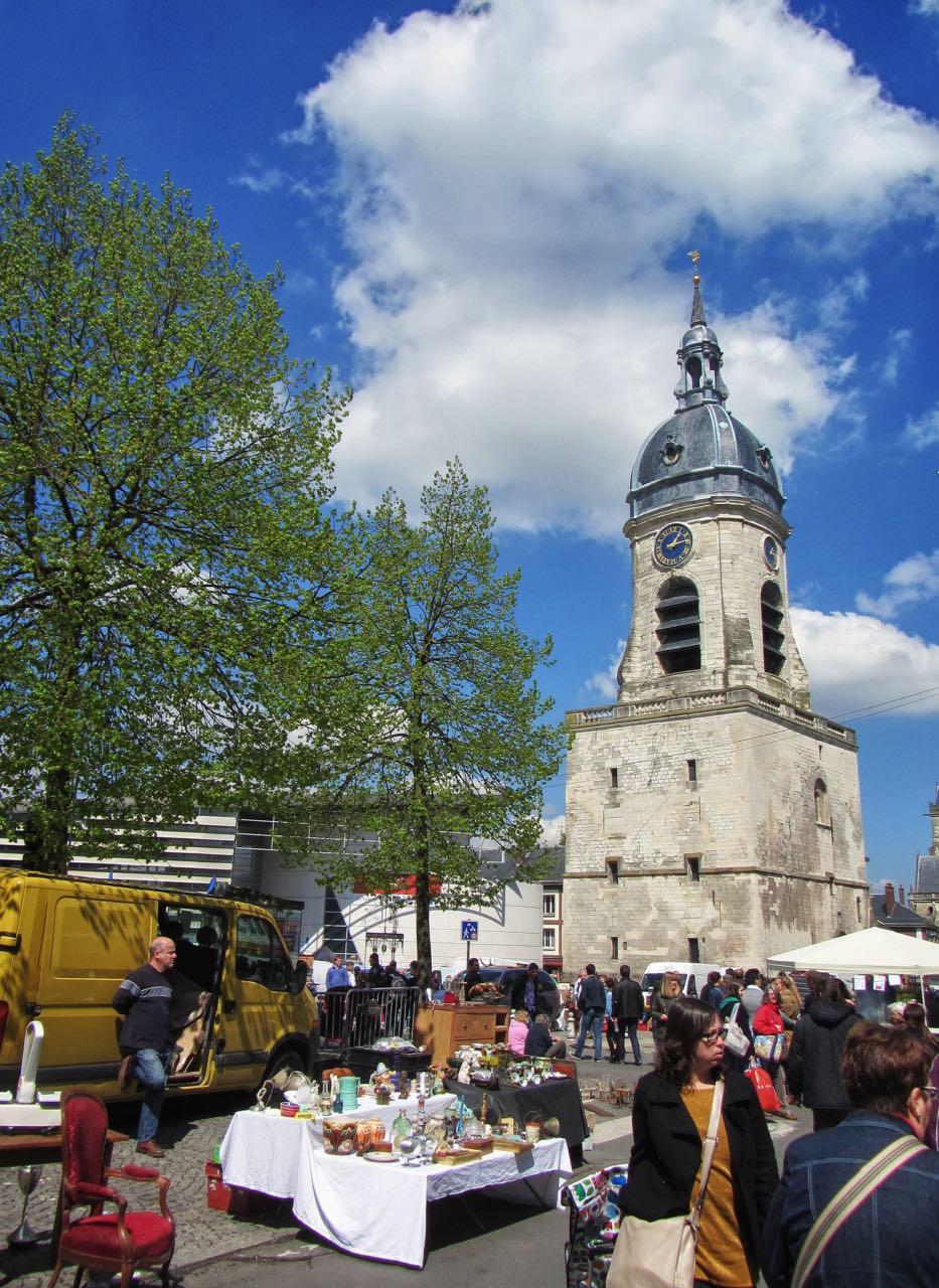 amiens flea market