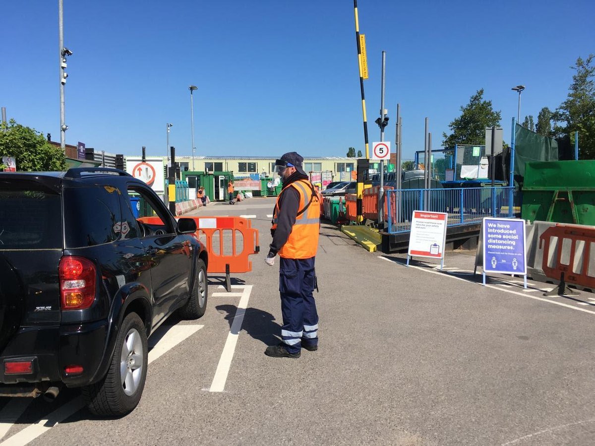 aylesbury dump opening times