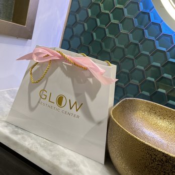 glow aesthetic center reviews