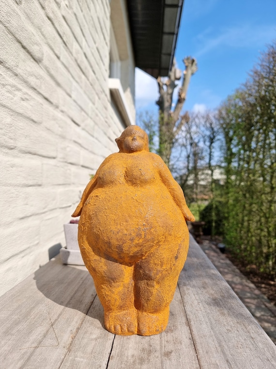 fat lady statue