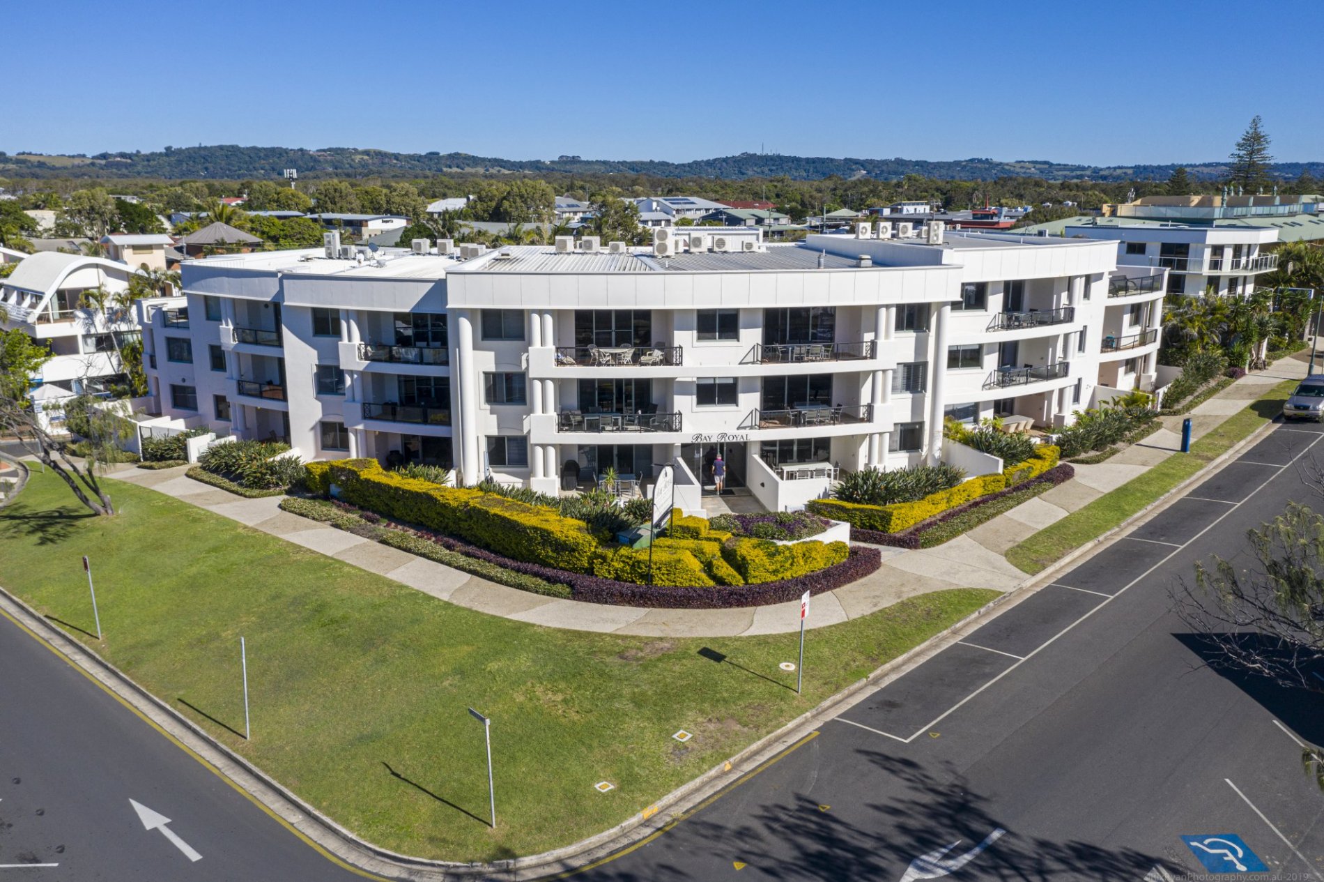 bay royal apartments byron