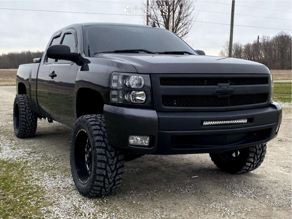 black 2011 chevy silverado