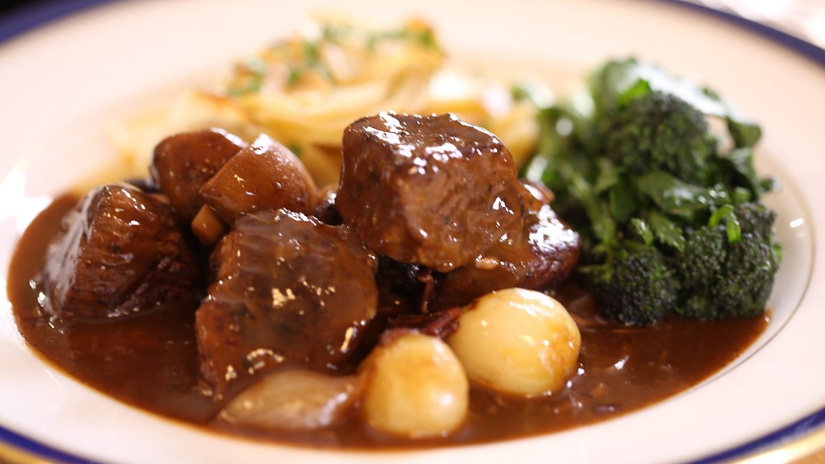 boeuf bourguignon hairy bikers