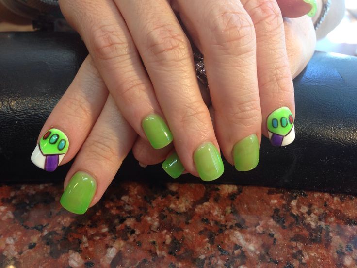 buzz nails