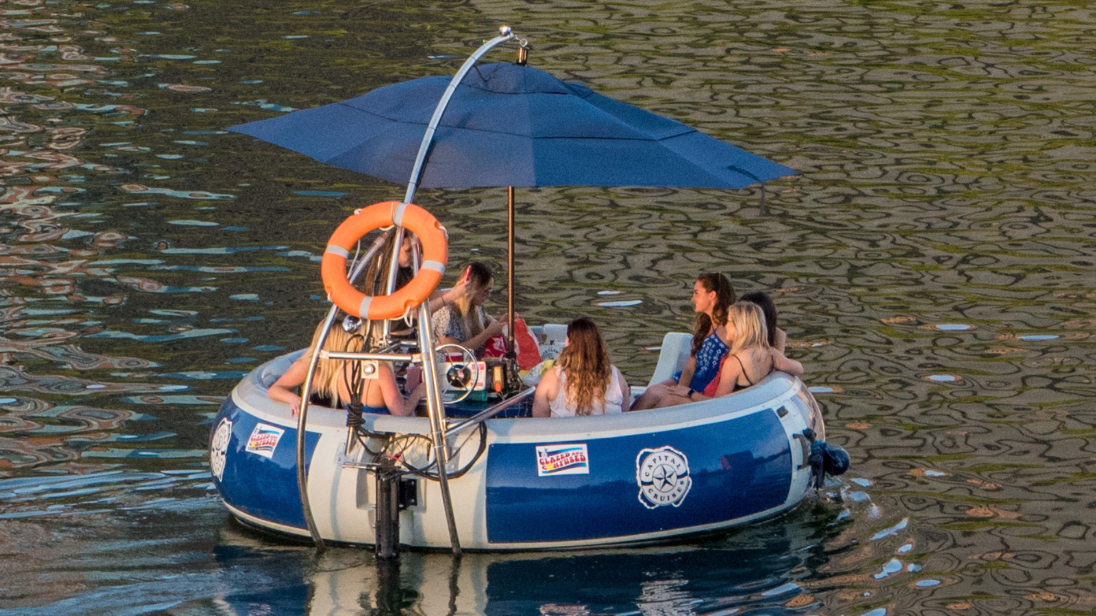 donut boat rentals austin