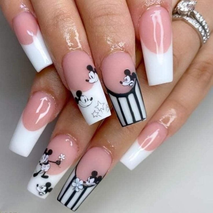 uñas mickey