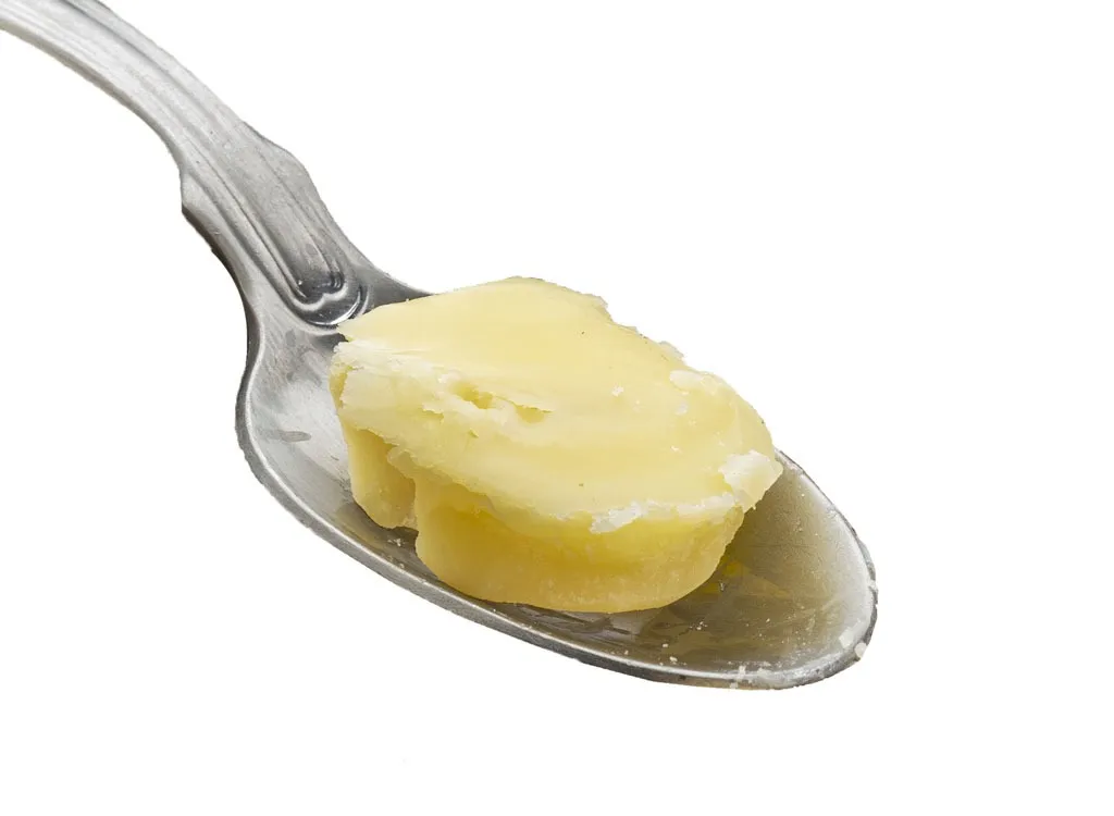 calories in 100g of butter