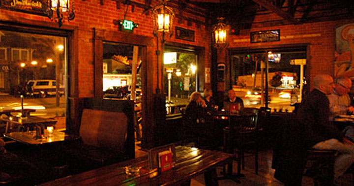 capitol pub dallas