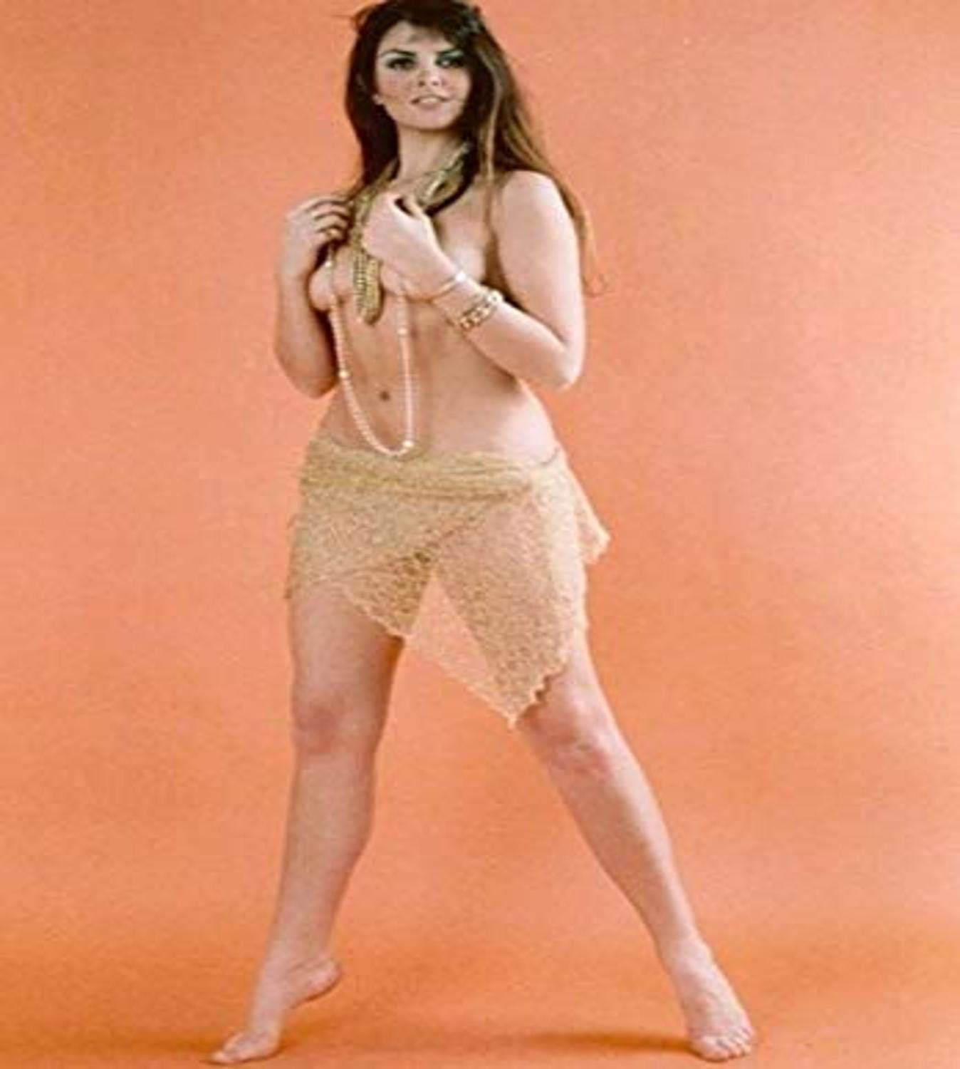 caroline munro nue